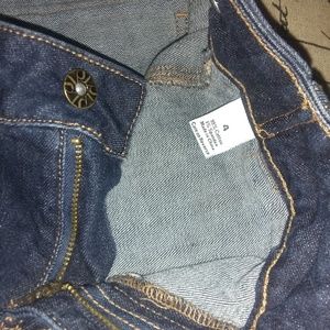 Vera Wang Jeans - 🌼VERA WANG Denim Capris Vera Wang Jeans - 🌼VERA WANG Denim Capris